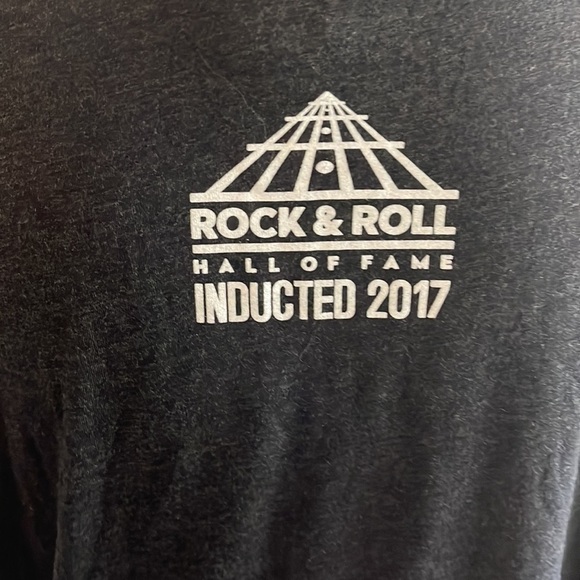 Rock ‘n roll Hall of Fame size XL Journey short sleeve dark gray T-shirt. - Picture 4 of 6
